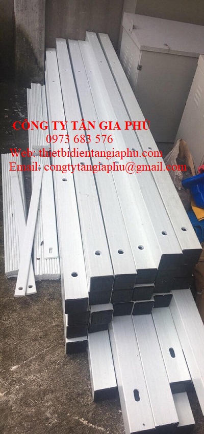 Thanh chống composite