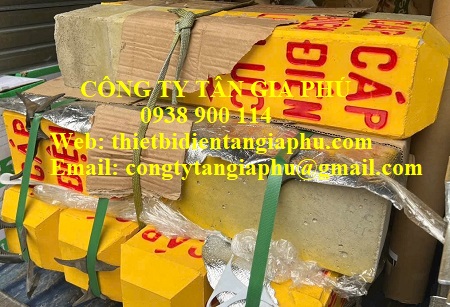 Cọc bê tông cáp điện lực không chân đế