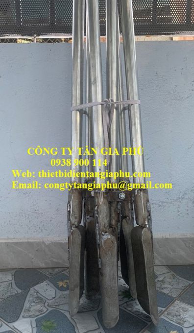 gắp đào đất lỗ trụ