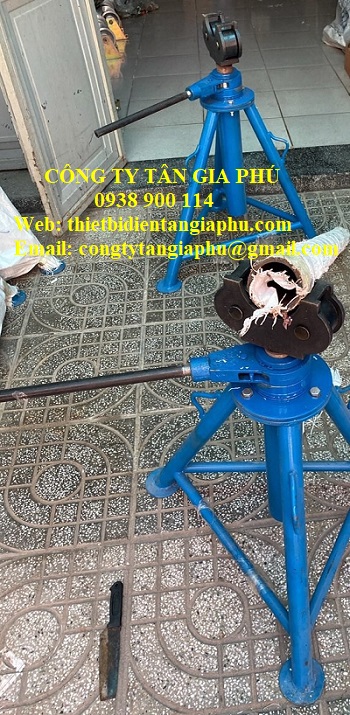 giá đỡ bành dây