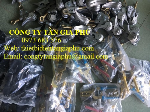 kẹp tiếp địa trung thế