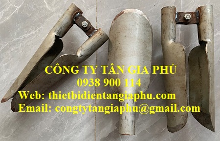 ghắp đất lỗ trụ điện