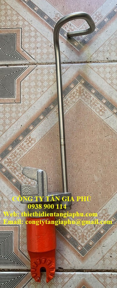 móc đầu sào tiếp địa