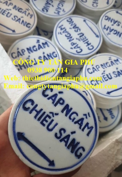 mốc báo cáp bằng sứ
